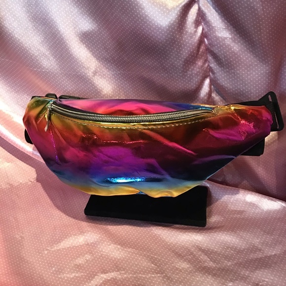 🌈⭐️2for$35 World Pride Rainbow Fanny Pack⭐️🌈 - Picture 5 of 7